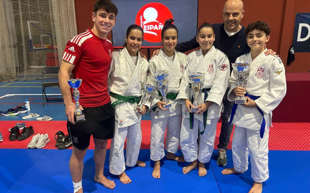 Cinco medallas en la Copa de España en Tenerife refrendan el trabajo diario de Judo Club Avilés