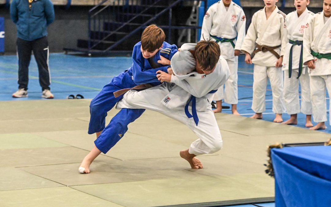 Un hermanamiento y mucho judo: así ha sido la XXIV edición del Torneo de Navidad ‘Ciudad de Avilés’